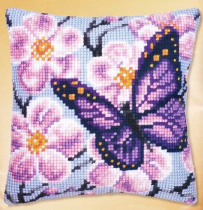 1200-122 - Фиолетовая бабочка
