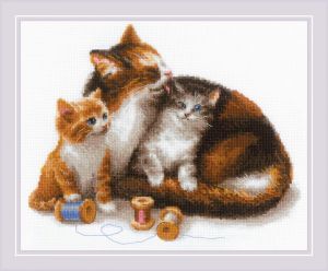 1811 - Кошка с котятами