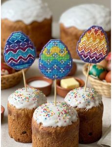 2320 - Яркая Пасха