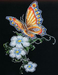 452 - Бабочка на цветке