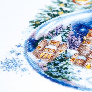 70-37 - Рождественский шар