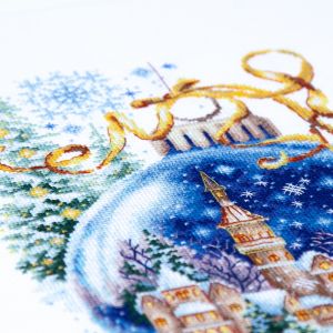 70-37 - Рождественский шар