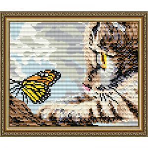AT5603 - Котенок и бабочка