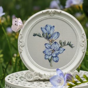 bc8112 - Фрезия