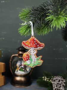 о-147 - Ёлочная игрушка. Маленький мухомор