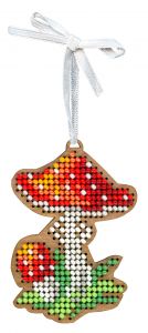 о-147 - Ёлочная игрушка. Маленький мухомор