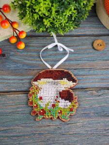 о-149 - Ёлочная игрушка. Боровик