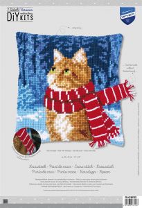 pn-0196702 - Кошка в шарфе