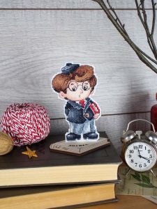 р-1195 - Знайка (с подставкой)