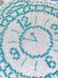 т-1088 - Новогодняя игрушка. Скоро полночь