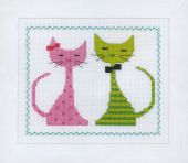 Розовая кошки и зелёный кот