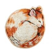 Брошь. Спящий котик